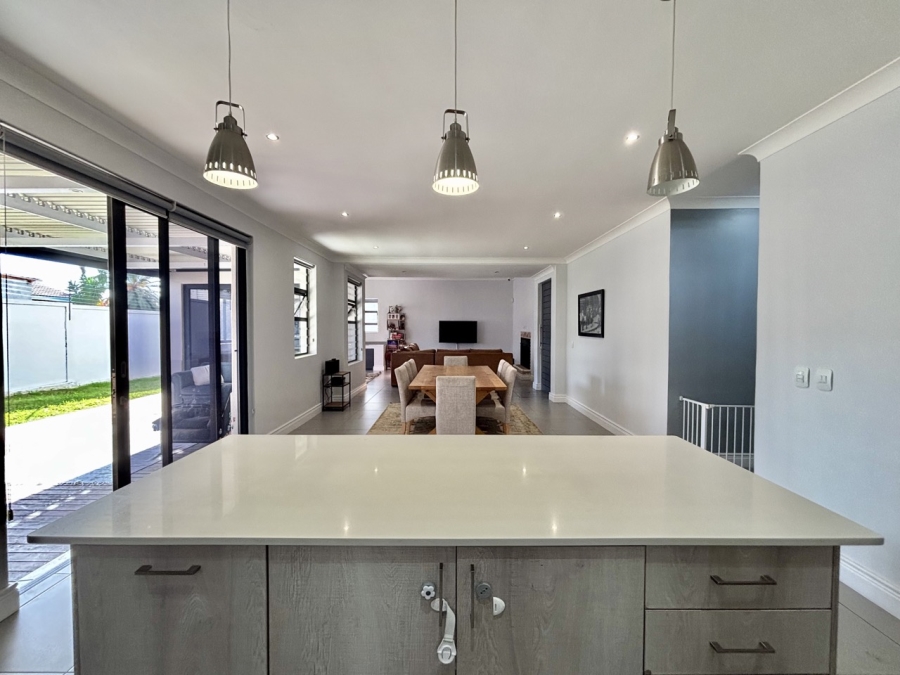 To Let 3 Bedroom Property for Rent in Vierlanden Western Cape